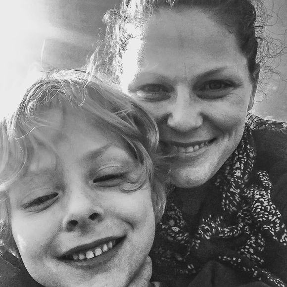 Meet your Posher, Ellie - Picture 5 of 6